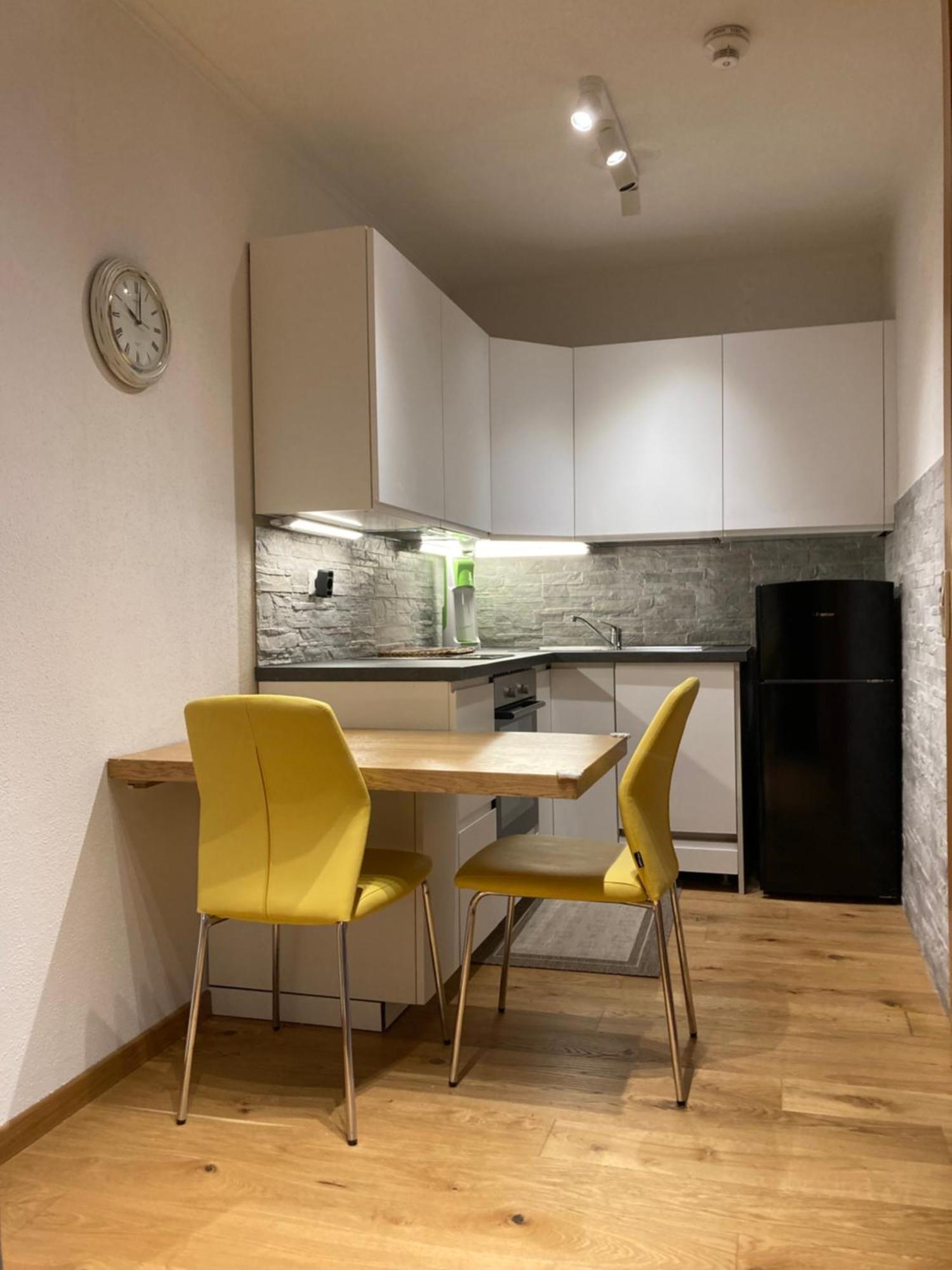 Adele Apartment フィラハ エクステリア 写真